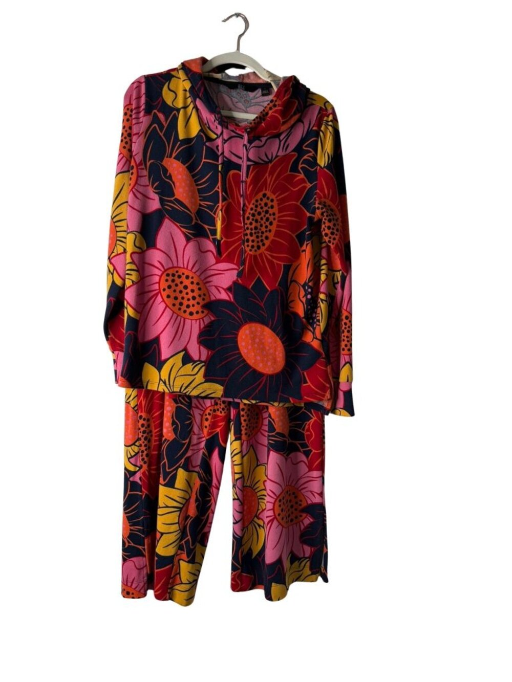 NWOT G.I.L.I. by Jill Martin Floral Lounge Set | Hoodie & Wide Leg Pants | Small